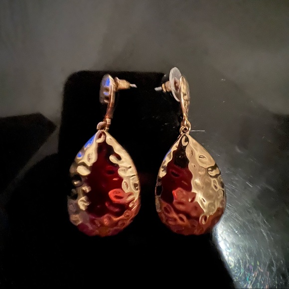 Beautiful earrings - Picture 3 of 3